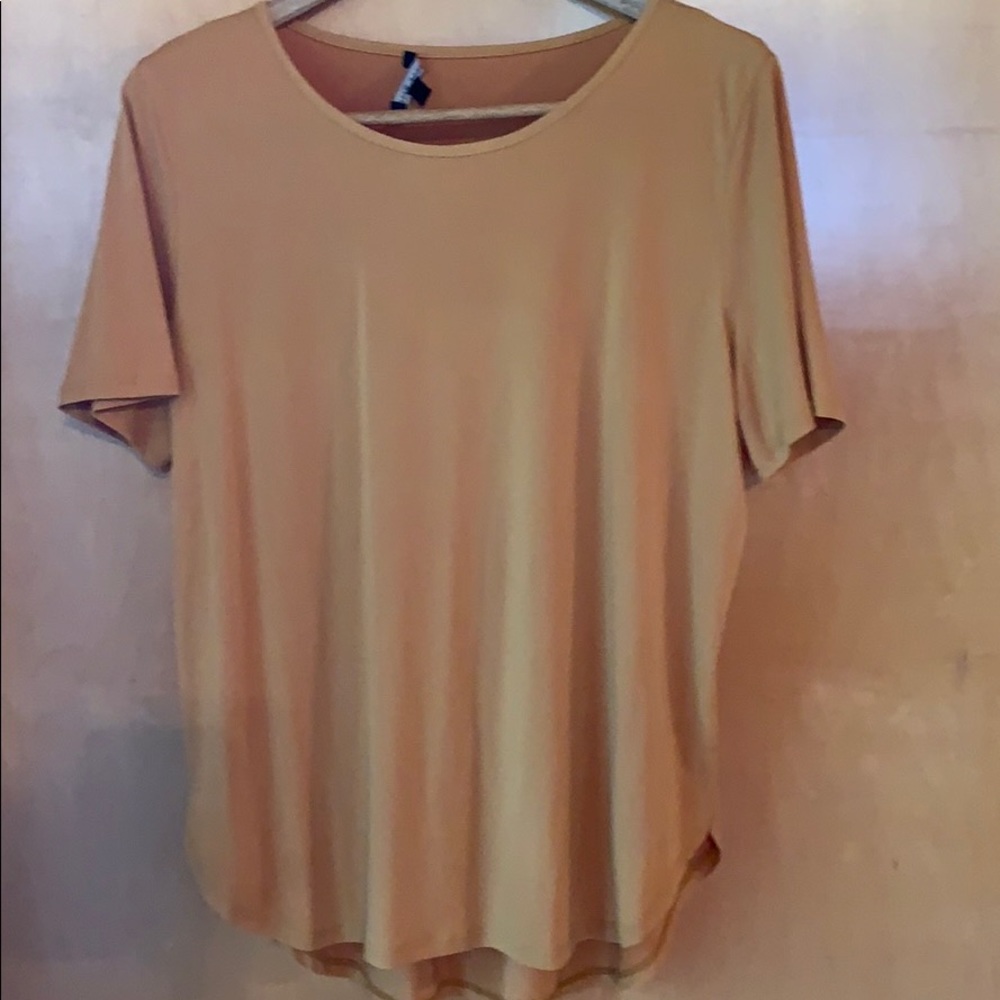 Mustard yellow easy to wear top